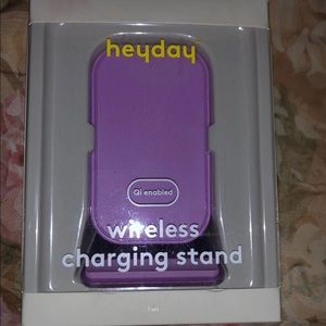Qi wireless charging stand